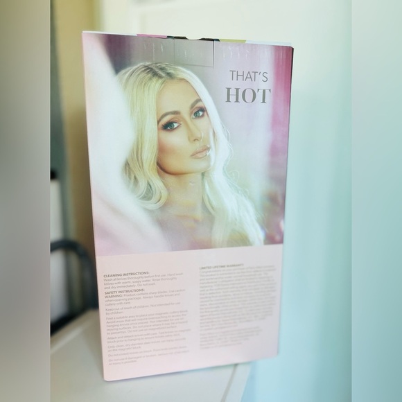 Paris Hilton Pink 6pc Magnetic Cutlery Block Kitchen Knife Set NEW - Picture 2 of 2